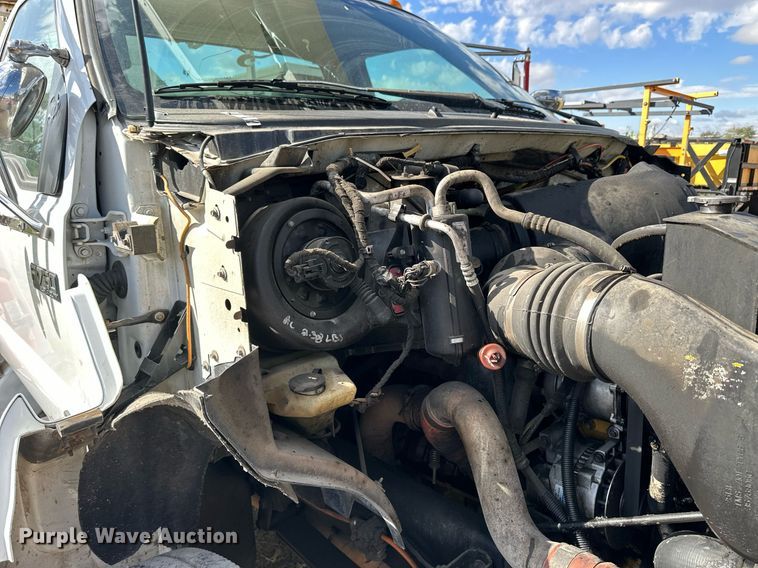 image for item NP9659 2006 Ford F750 Super Duty  bucket truck