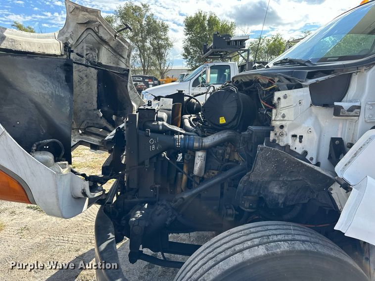 image for item NP9659 2006 Ford F750 Super Duty  bucket truck