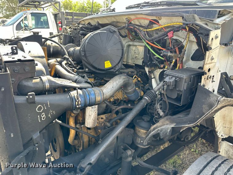 image for item NP9659 2006 Ford F750 Super Duty  bucket truck