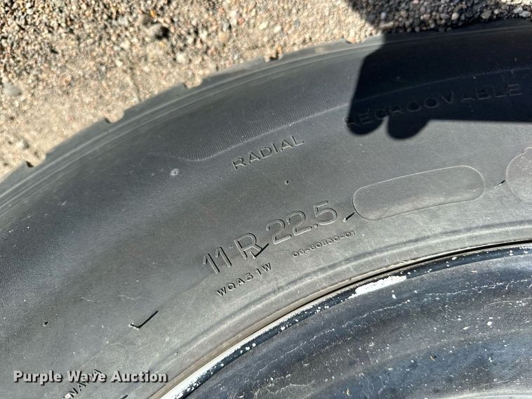 image for item NP9659 2006 Ford F750 Super Duty  bucket truck