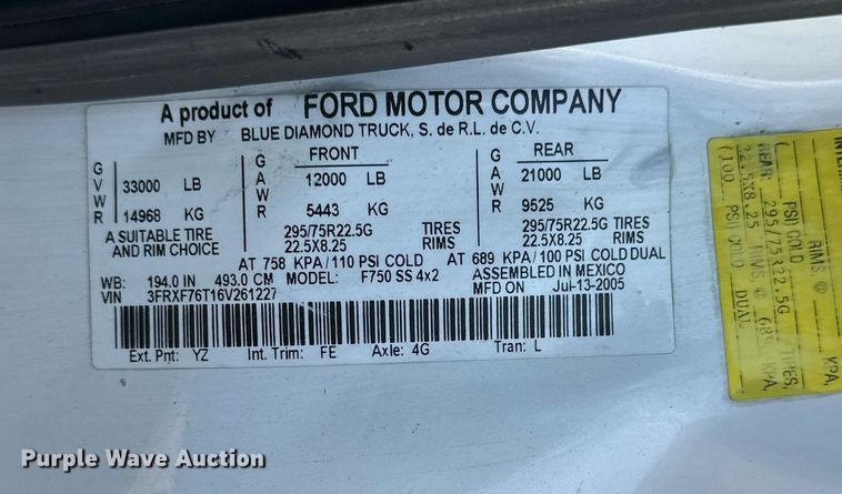 image for item NP9659 2006 Ford F750 Super Duty  bucket truck