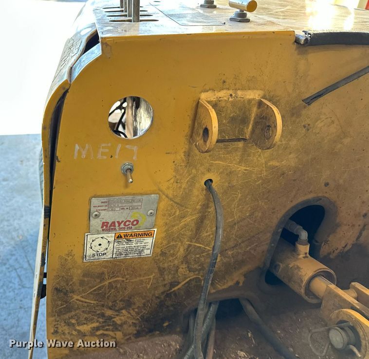 image for item NQ9322 2005 Rayco RG1631  stump grinder