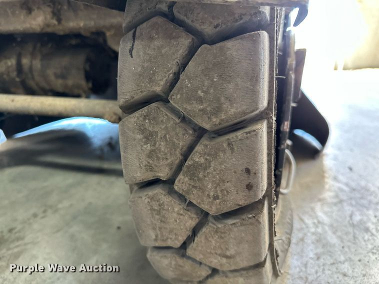 image for item NQ9322 2005 Rayco RG1631  stump grinder