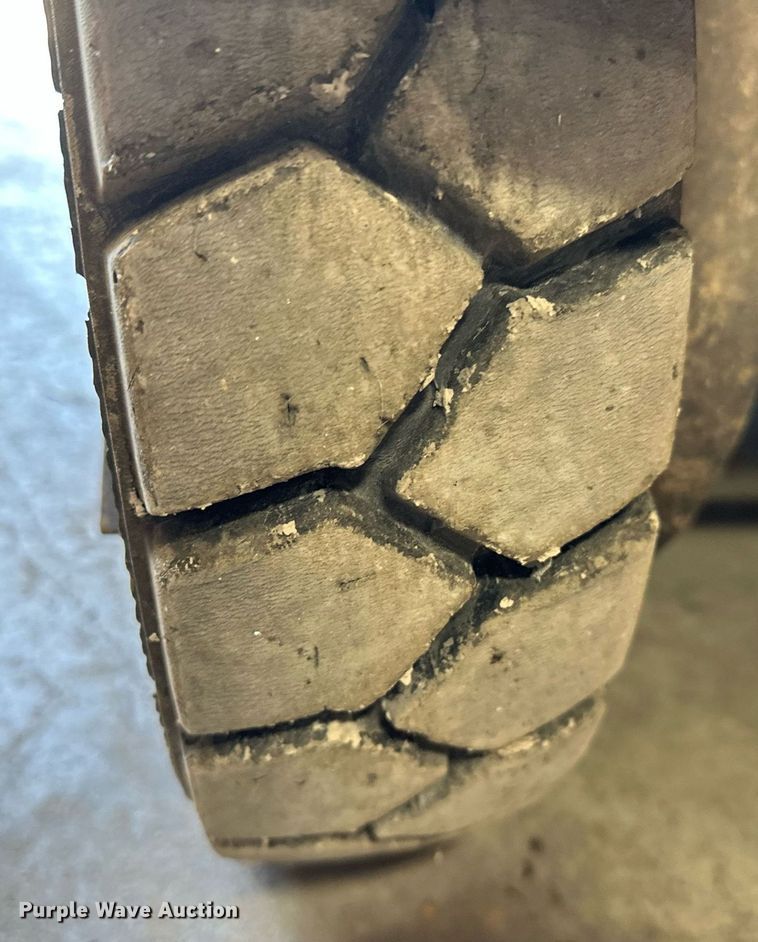 image for item NQ9322 2005 Rayco RG1631  stump grinder