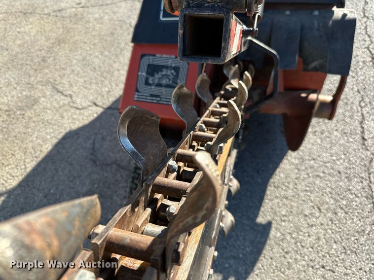 image for item NQ9323 2006 Ditch Witch 1820  trencher