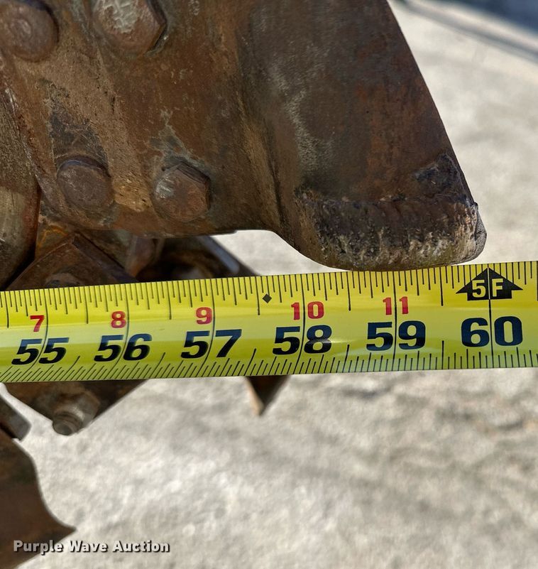 image for item NQ9323 2006 Ditch Witch 1820  trencher