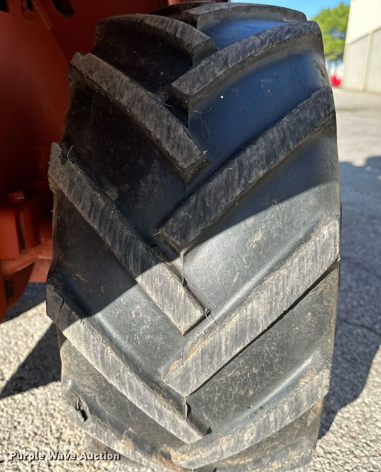 image for item NQ9323 2006 Ditch Witch 1820  trencher