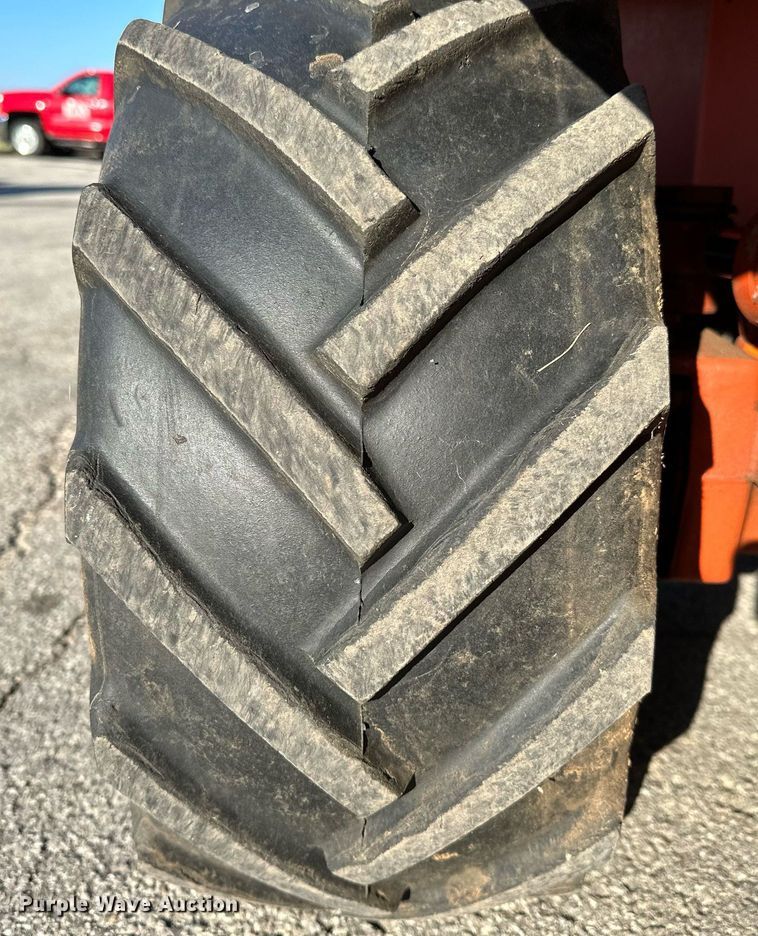 image for item NQ9323 2006 Ditch Witch 1820  trencher