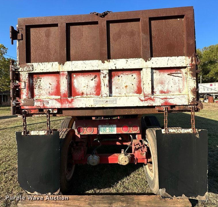 image for item NQ9336 1985 Fruehauf DRX-M2-530  end dump trailer