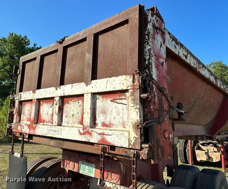 image for item NQ9336 1985 Fruehauf DRX-M2-530  end dump trailer
