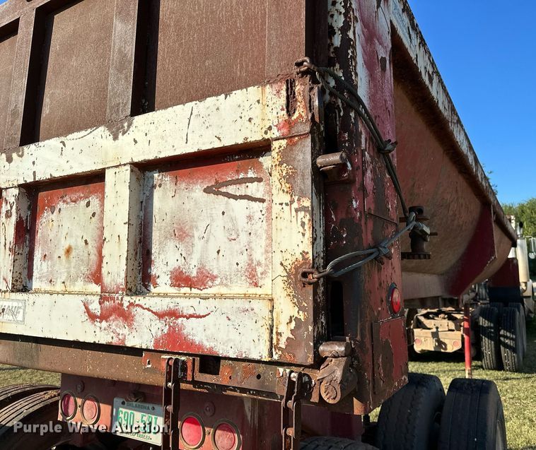 image for item NQ9336 1985 Fruehauf DRX-M2-530  end dump trailer