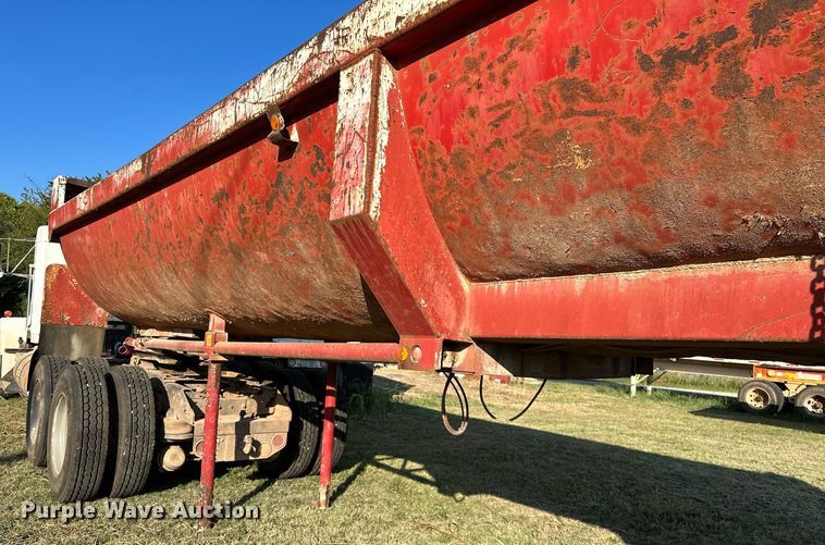 image for item NQ9336 1985 Fruehauf DRX-M2-530  end dump trailer