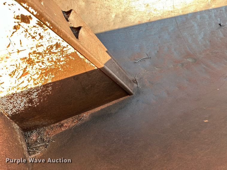 image for item NQ9336 1985 Fruehauf DRX-M2-530  end dump trailer