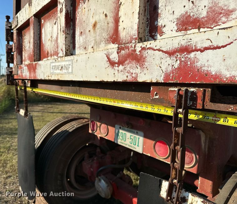 image for item NQ9336 1985 Fruehauf DRX-M2-530  end dump trailer