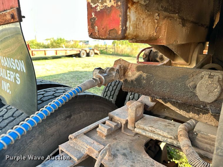 image for item NQ9336 1985 Fruehauf DRX-M2-530  end dump trailer