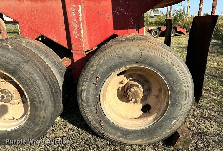 image for item NQ9336 1985 Fruehauf DRX-M2-530  end dump trailer