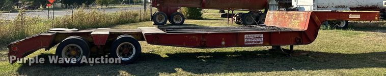 image for item NQ9342 1966 Fruehauf  drop deck trailer