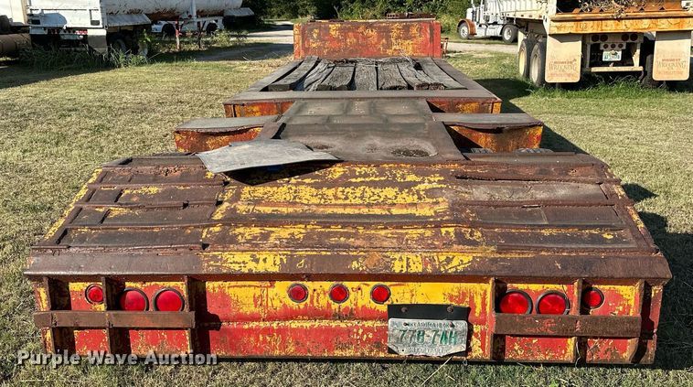 image for item NQ9342 1966 Fruehauf  drop deck trailer