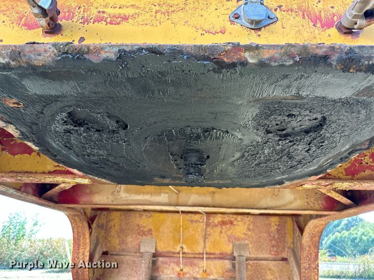 image for item NQ9342 1966 Fruehauf  drop deck trailer