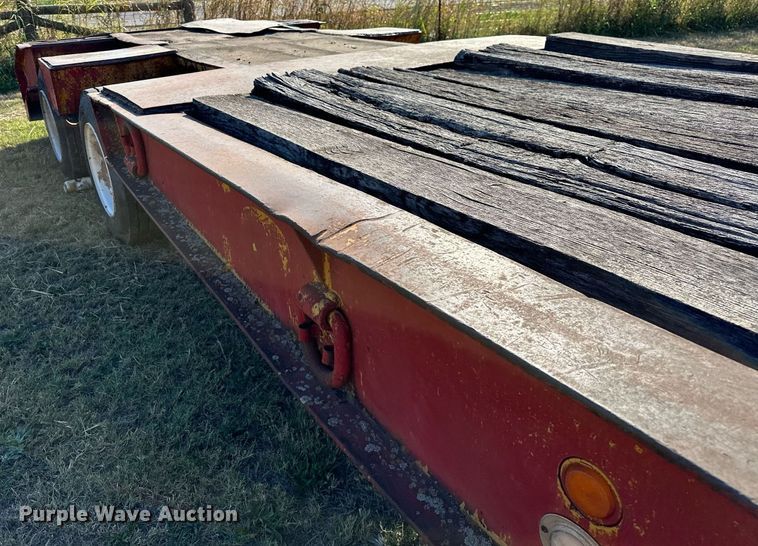 image for item NQ9342 1966 Fruehauf  drop deck trailer