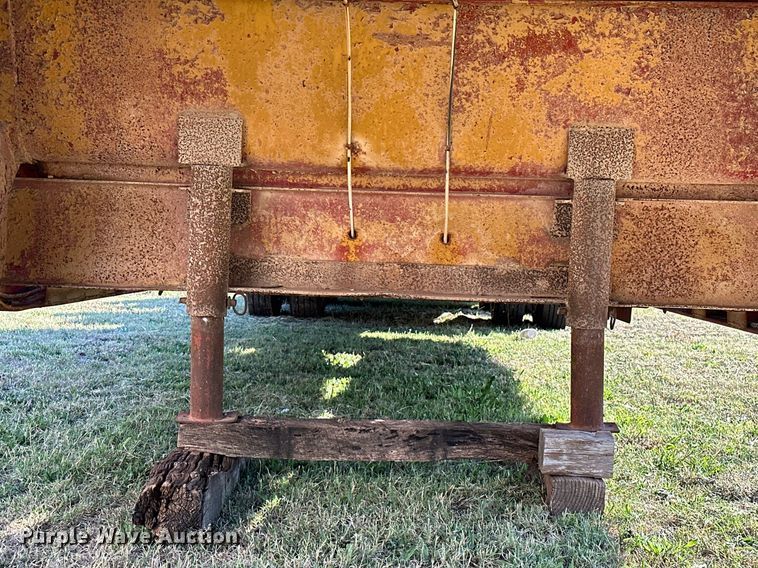 image for item NQ9342 1966 Fruehauf  drop deck trailer