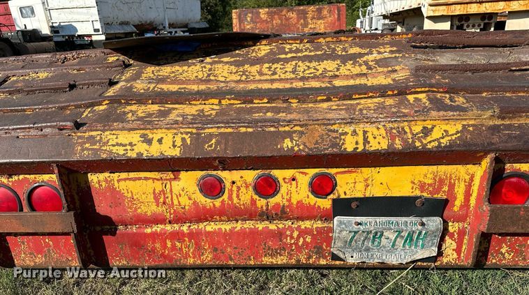 image for item NQ9342 1966 Fruehauf  drop deck trailer