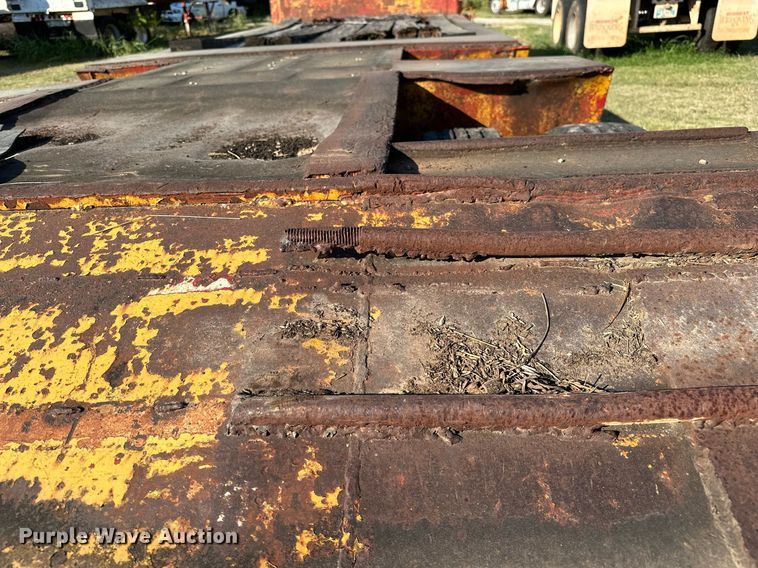 image for item NQ9342 1966 Fruehauf  drop deck trailer