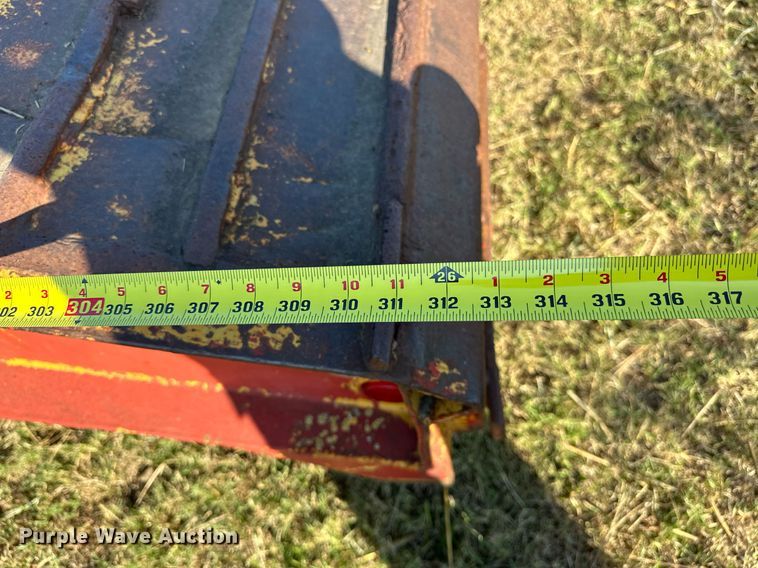 image for item NQ9342 1966 Fruehauf  drop deck trailer