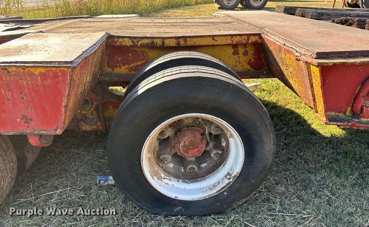 image for item NQ9342 1966 Fruehauf  drop deck trailer