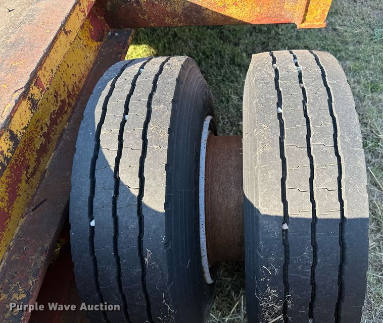 image for item NQ9342 1966 Fruehauf  drop deck trailer