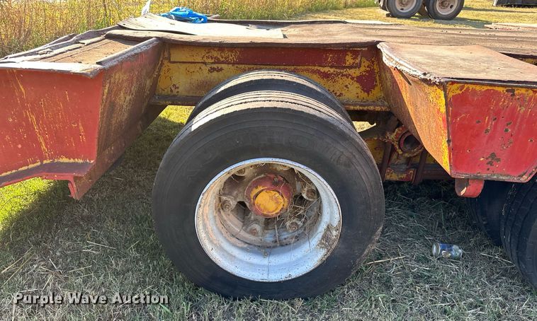 image for item NQ9342 1966 Fruehauf  drop deck trailer