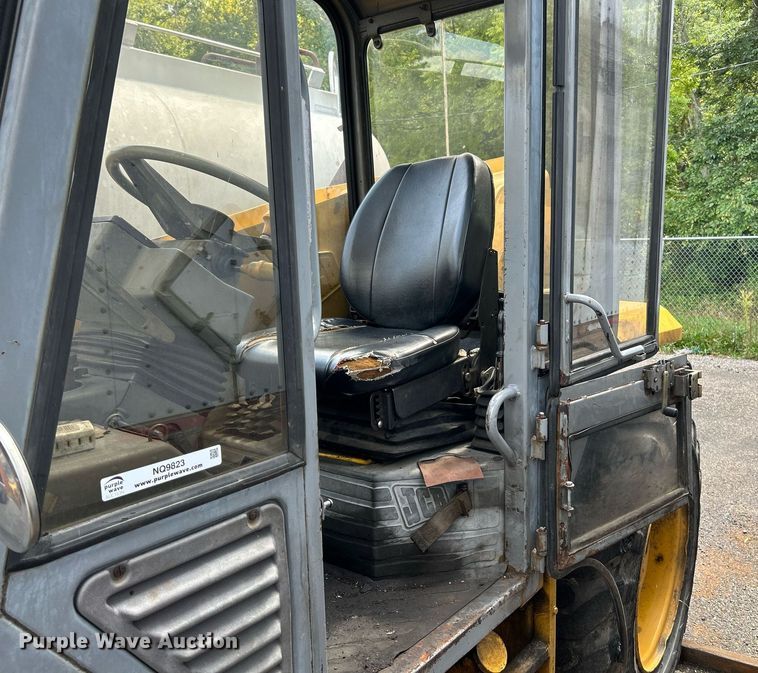 image for item NQ9823 1990 JCB 505-19  telehandler