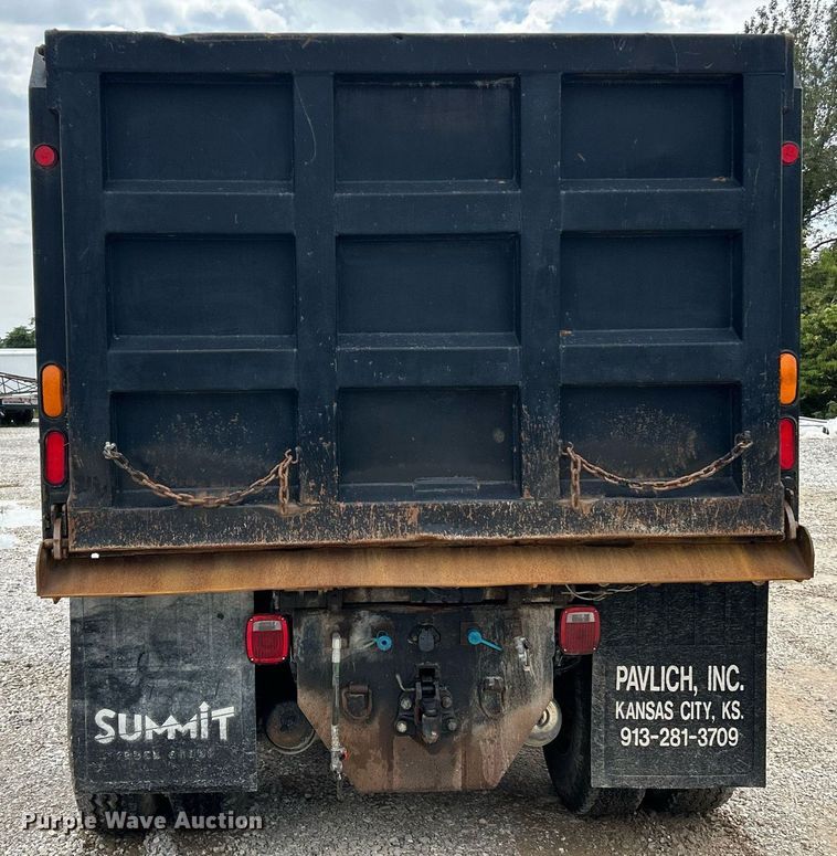 image for item NQ9835 2004 Sterling L9500  dump truck