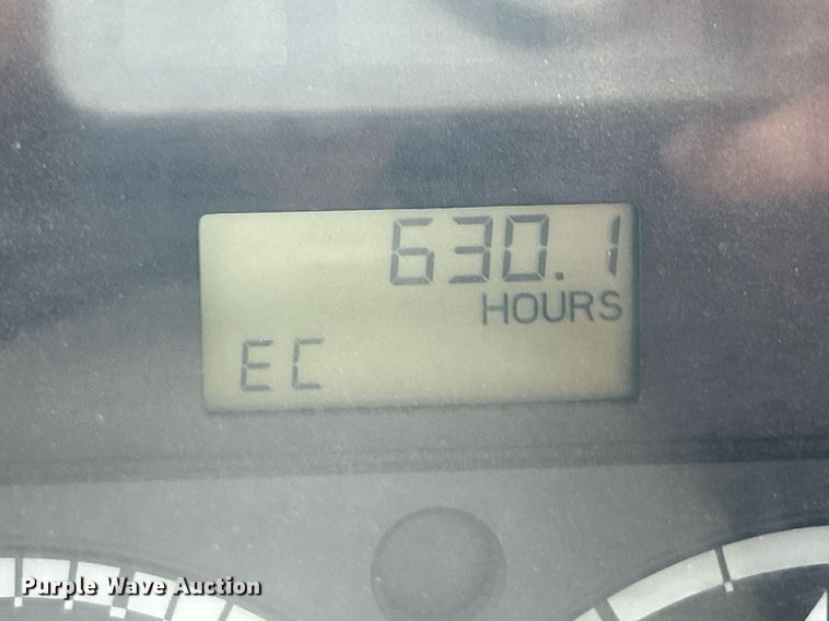 image for item NQ9835 2004 Sterling L9500  dump truck