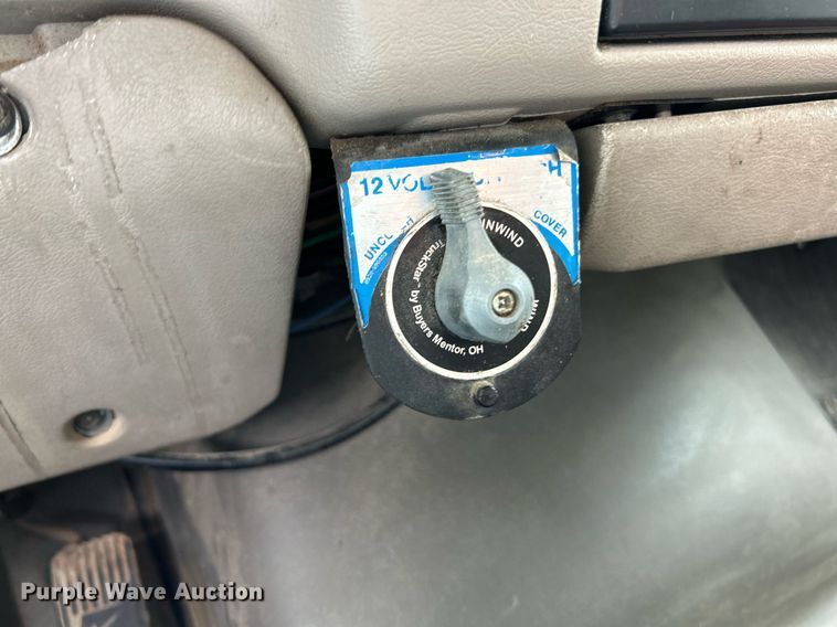 image for item NQ9835 2004 Sterling L9500  dump truck