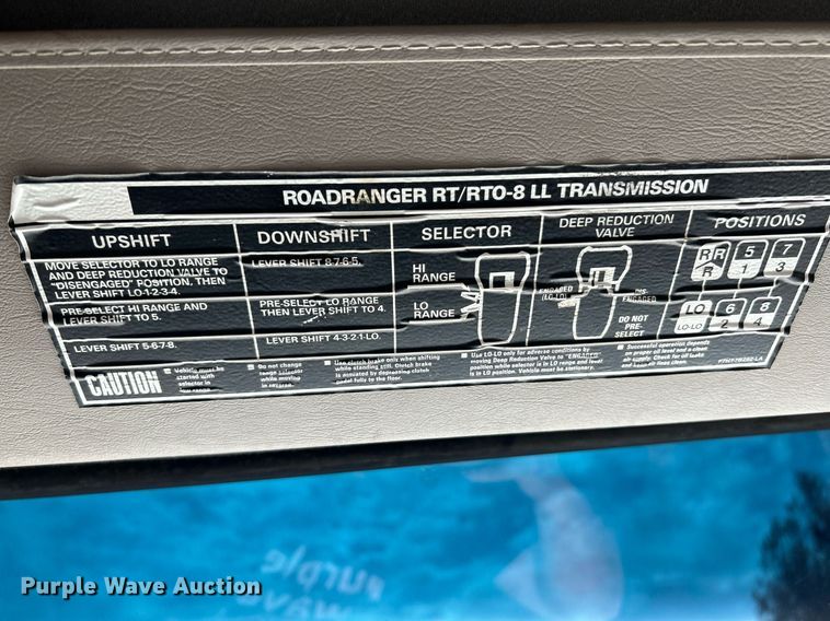 image for item NQ9835 2004 Sterling L9500  dump truck