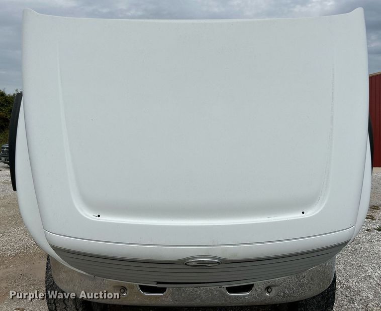 image for item NQ9835 2004 Sterling L9500  dump truck