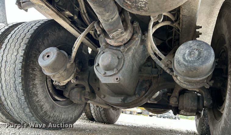 image for item NQ9835 2004 Sterling L9500  dump truck