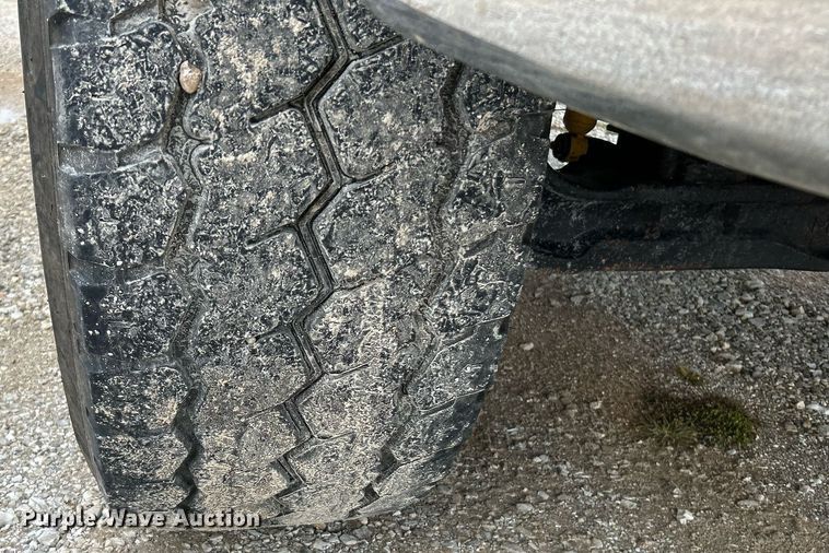 image for item NQ9835 2004 Sterling L9500  dump truck