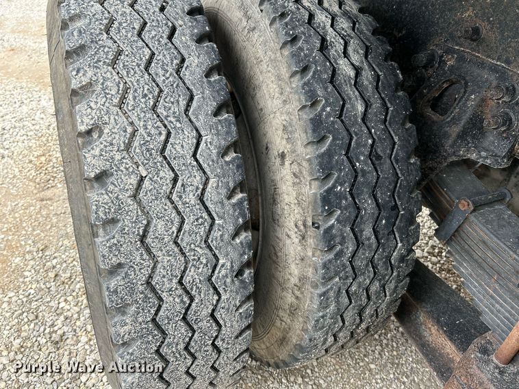 image for item NQ9835 2004 Sterling L9500  dump truck