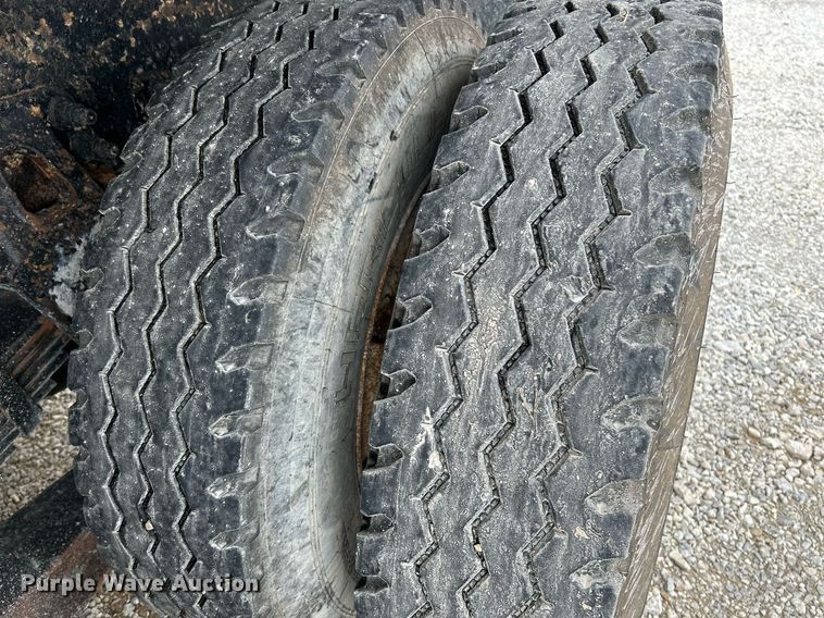 image for item NQ9835 2004 Sterling L9500  dump truck