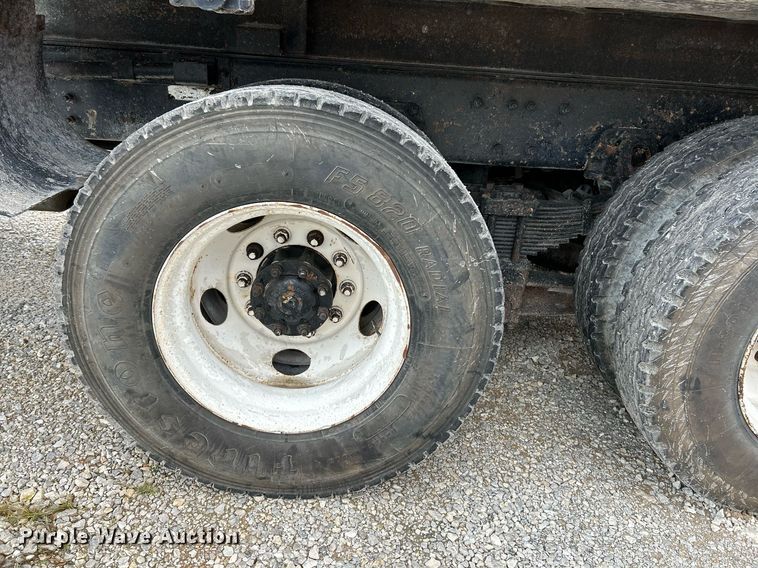 image for item NQ9835 2004 Sterling L9500  dump truck