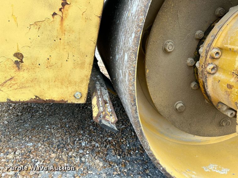 image for item NQ9853 Bomag BW 141/66  double drum vibratory roller