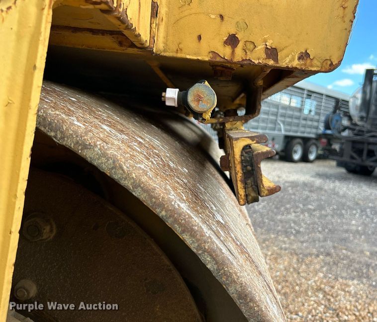 image for item NQ9853 Bomag BW 141/66  double drum vibratory roller