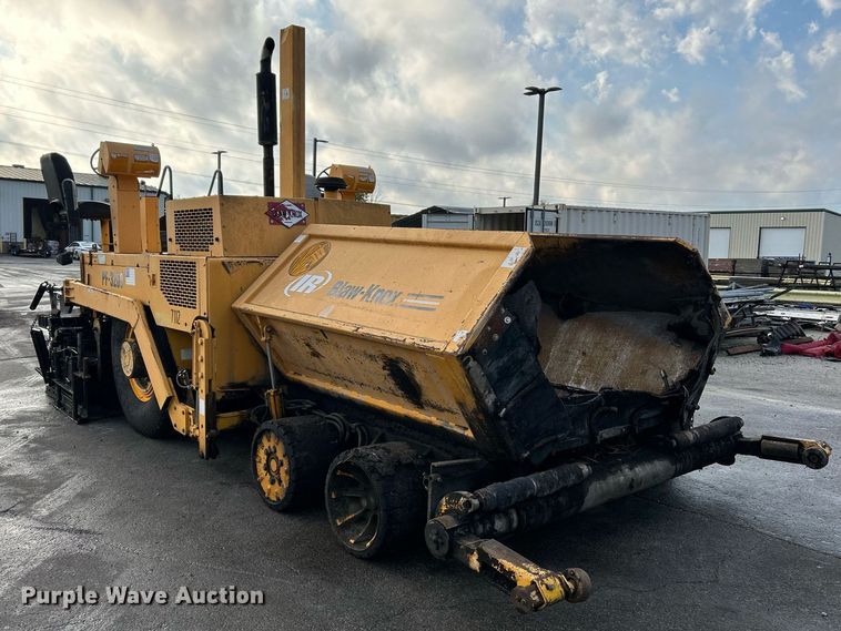 image for item NQ9860 2003 Blaw-Knox PF-3200  paver