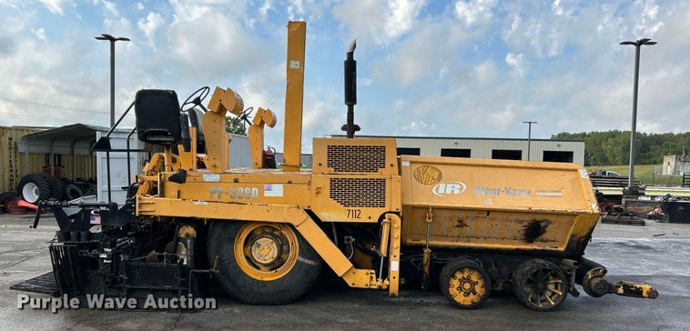 image for item NQ9860 2003 Blaw-Knox PF-3200  paver