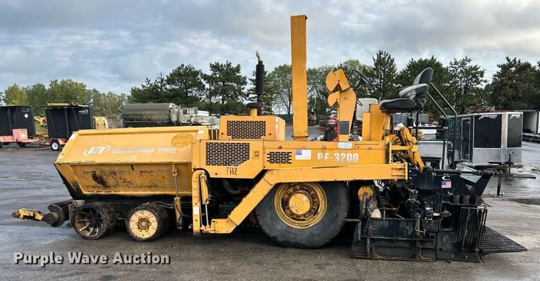 image for item NQ9860 2003 Blaw-Knox PF-3200  paver