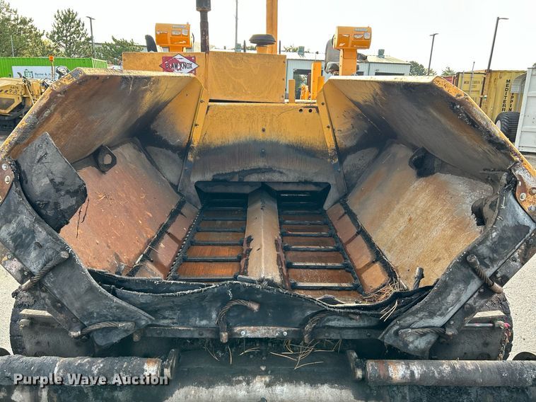 image for item NQ9860 2003 Blaw-Knox PF-3200  paver