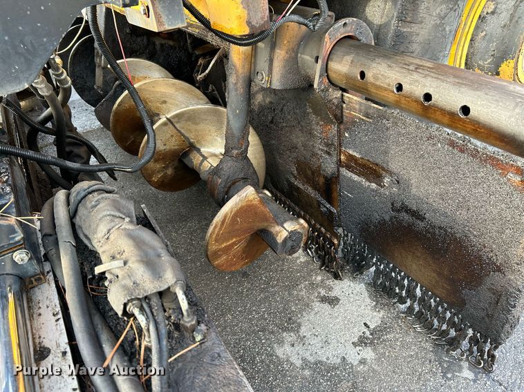 image for item NQ9860 2003 Blaw-Knox PF-3200  paver