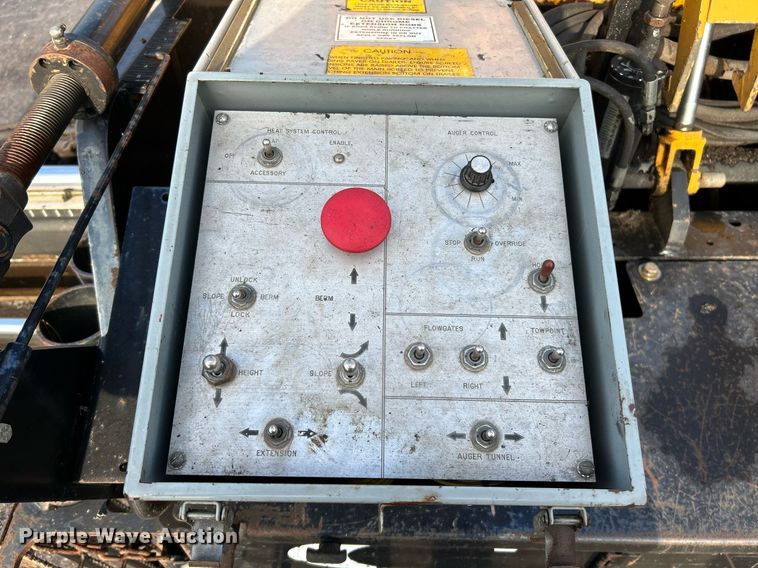 image for item NQ9860 2003 Blaw-Knox PF-3200  paver